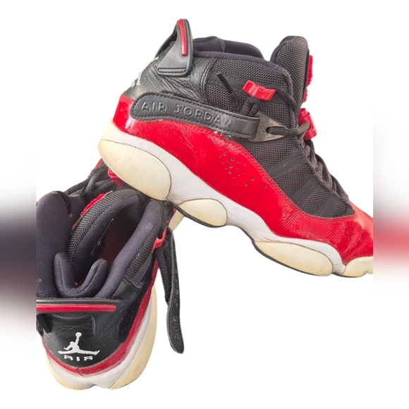 Jordan Red and Black Sneakers Striking Two-Tone Design - Picture 5 of 8